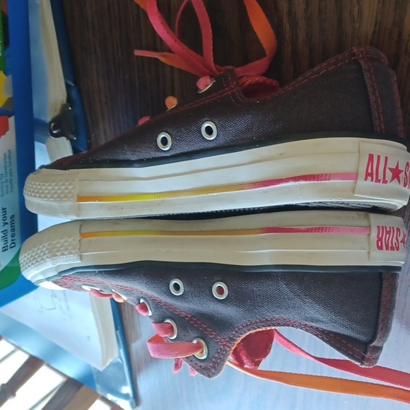 Converse Black and Pink SZ 6, multicolor tongues - Picture 4 of 8